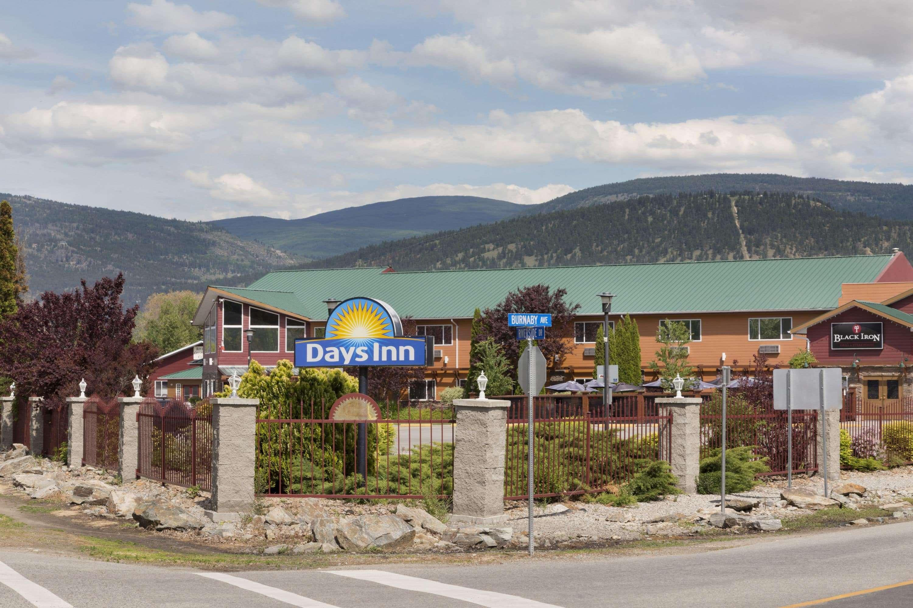 Days Inn By Wyndham Penticton Conference Centre Екстер'єр фото
