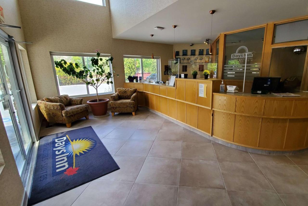 Days Inn By Wyndham Penticton Conference Centre Екстер'єр фото