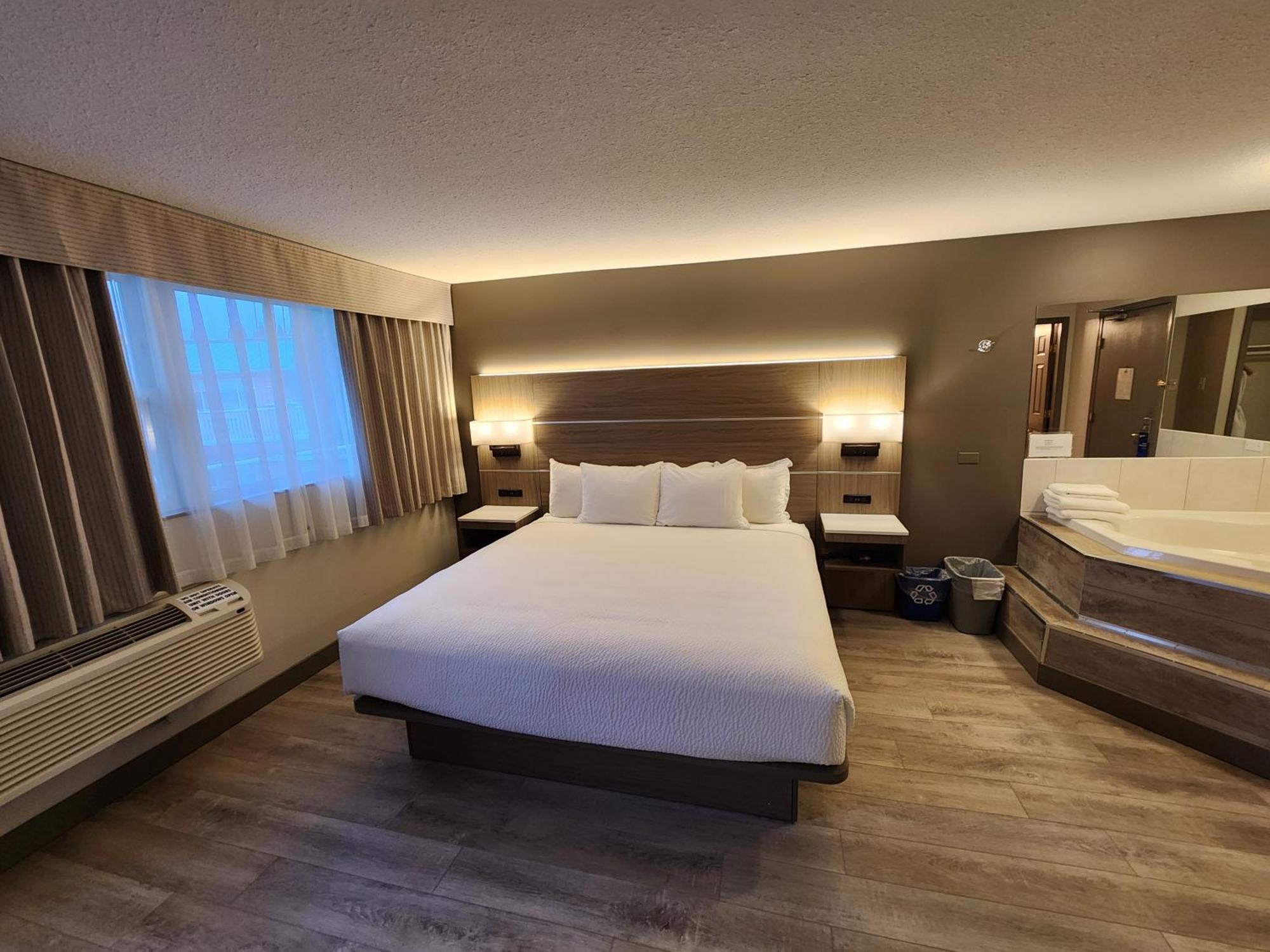 Days Inn By Wyndham Penticton Conference Centre Екстер'єр фото