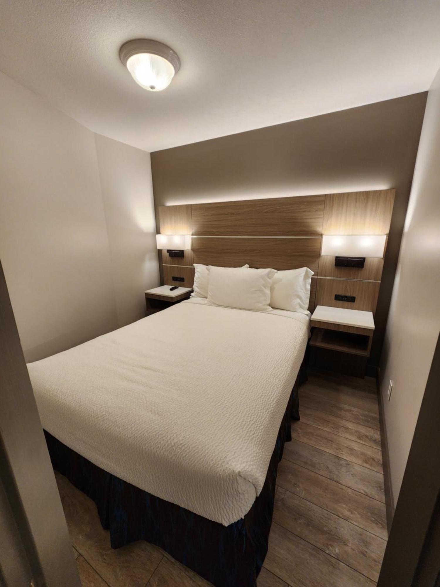 Days Inn By Wyndham Penticton Conference Centre Екстер'єр фото
