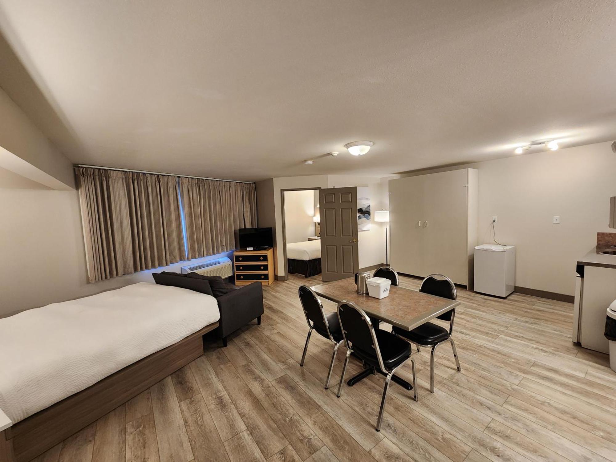 Days Inn By Wyndham Penticton Conference Centre Екстер'єр фото