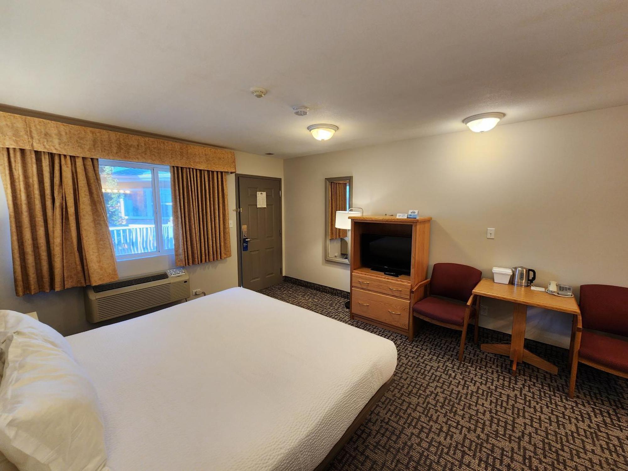 Days Inn By Wyndham Penticton Conference Centre Екстер'єр фото