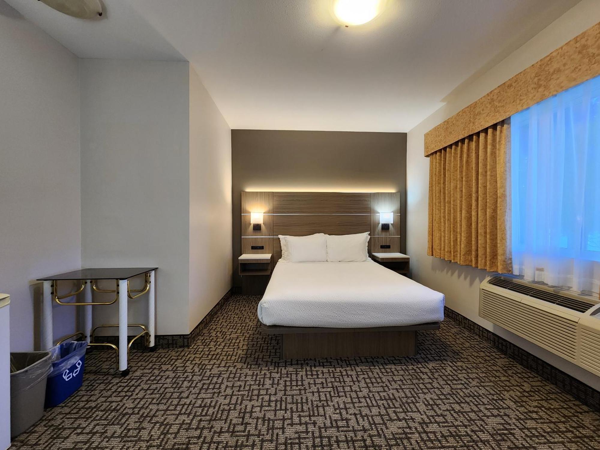 Days Inn By Wyndham Penticton Conference Centre Екстер'єр фото